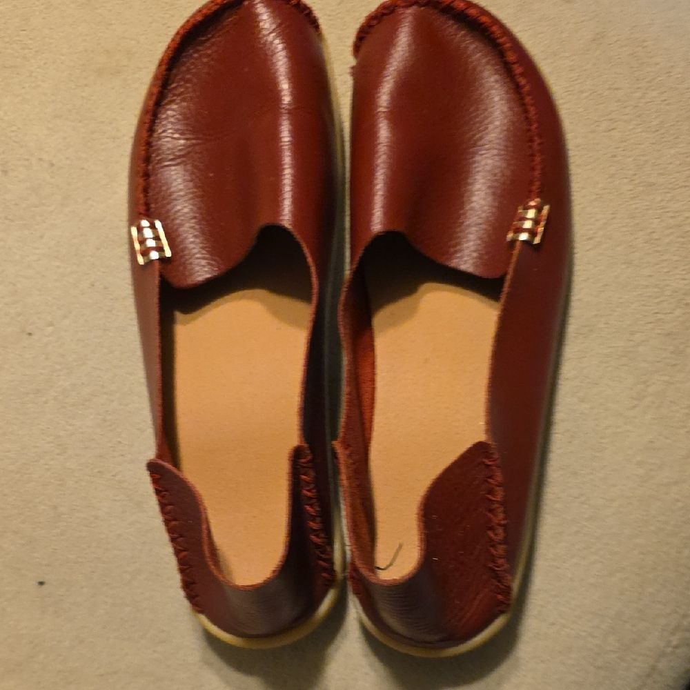 Venus Celia Leather Loafers for Women Size 11